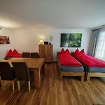 Modernes Neben Jakobshornbahn Mit 5 Einzelbetten *