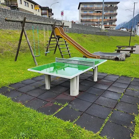 2 60m2 An Der Talstation Jakobshorn Neben Wander- Und Mountainbikeparadise Apartment