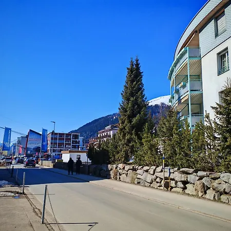 2 60m2 An Der Talstation Jakobshorn Neben Wander- Und Mountainbikeparadise * Davos