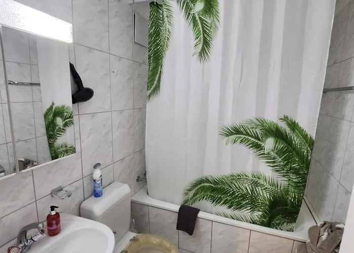 Fuer 5 Pers Neben Talstation Jakobshorn Skipiste Vollausgestattete Kueche Apartamento