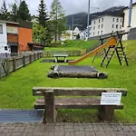 Modernes Neben Jakobshornbahn Mit 5 Einzelbetten Davos